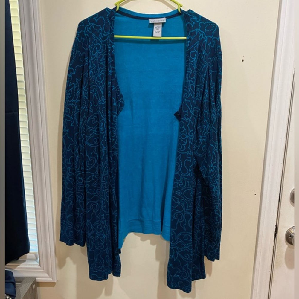 Catherine’s Cardigan Navy with Light Blue Designs Size:4X (30/32W)Good Condition